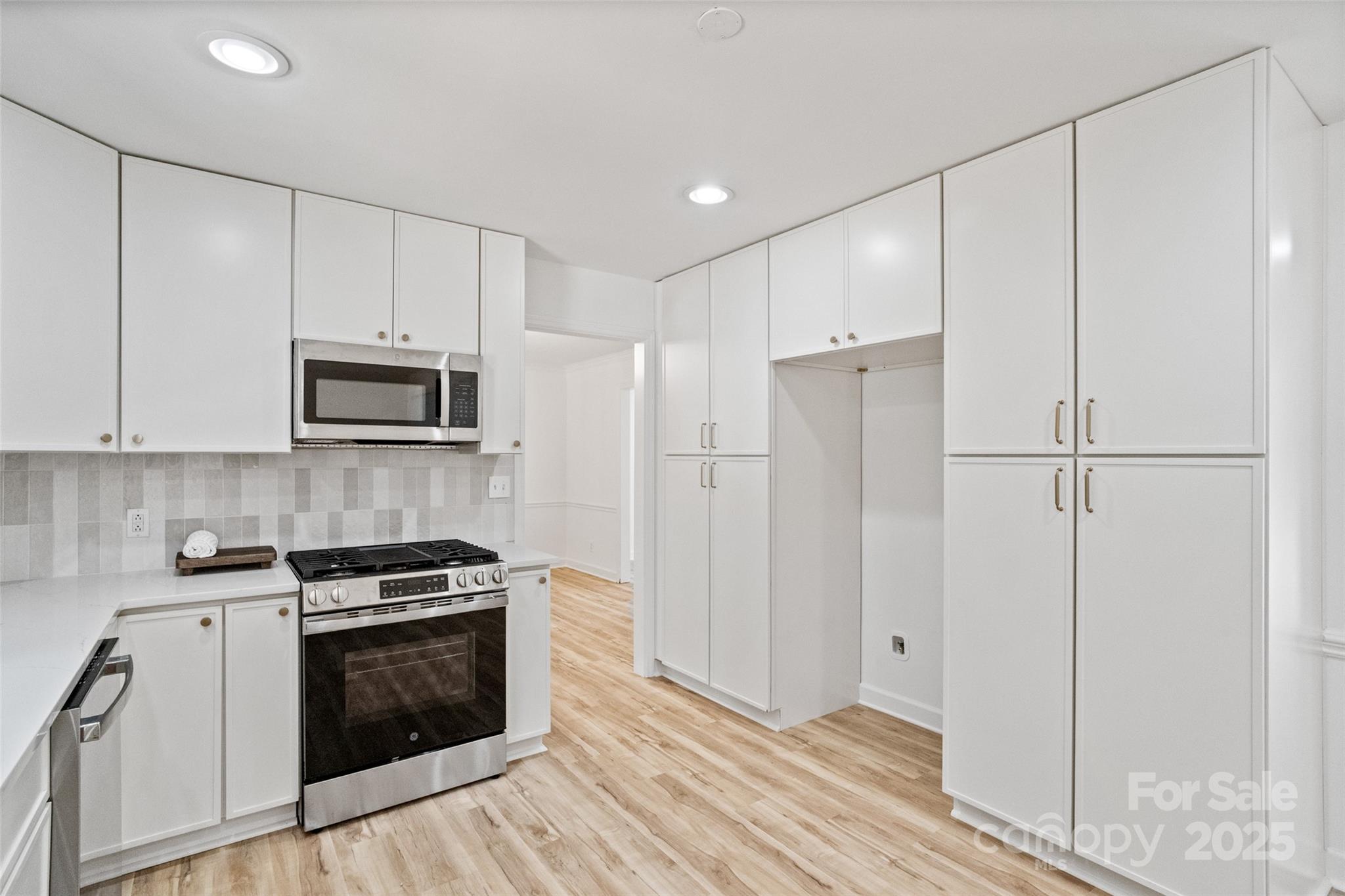 2330 Raven Drive
