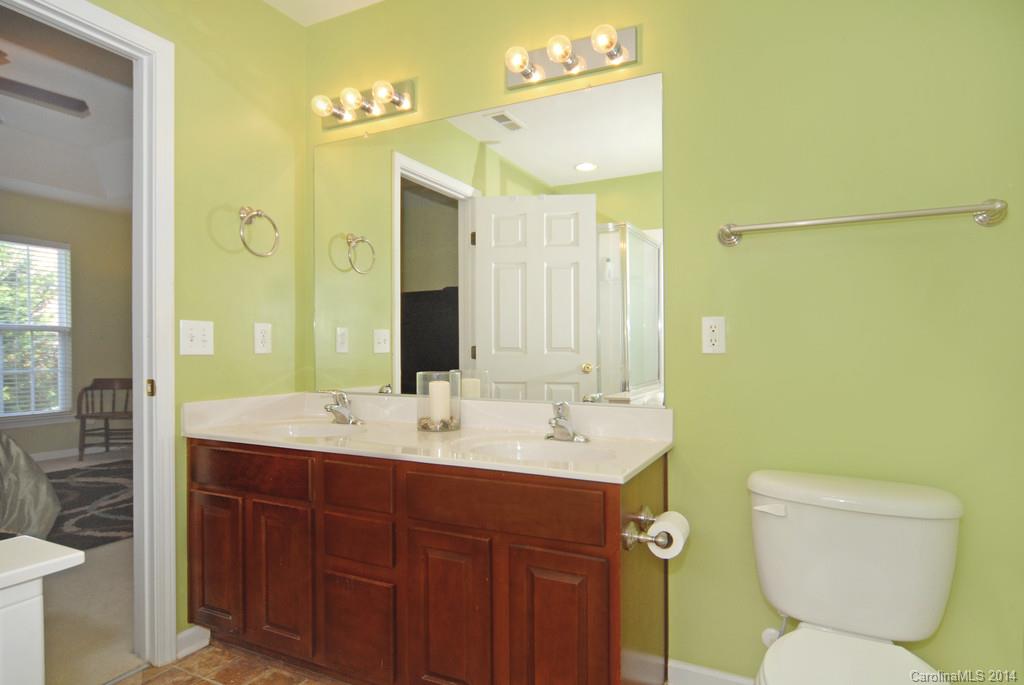 Autumn Cove At Lake Wylie - Residential