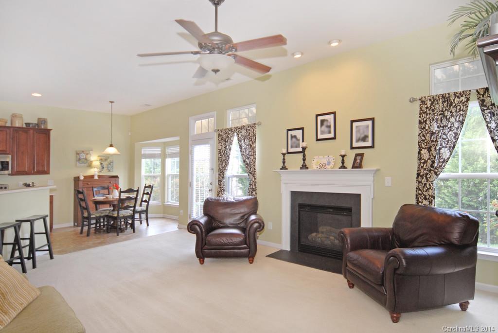 Autumn Cove At Lake Wylie - Residential