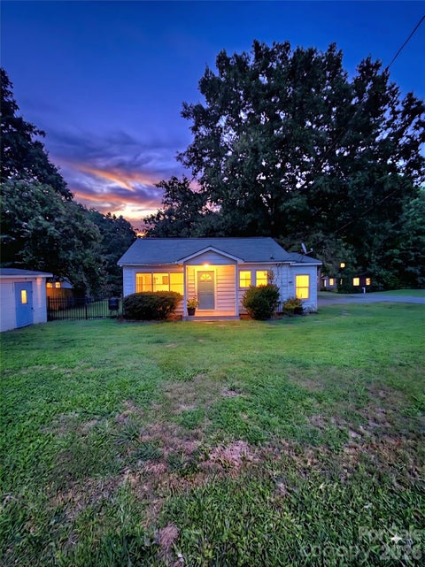 Photo of 202 Oak Street, Stanfield, NC 28163 (MLS # 4413574)