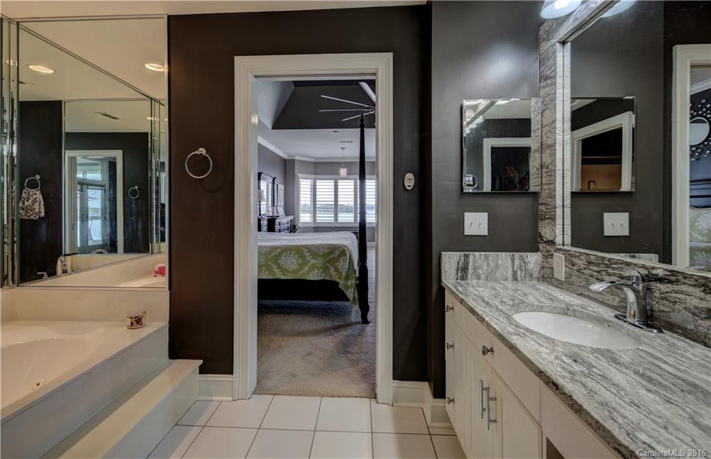 Lake Club - Residential