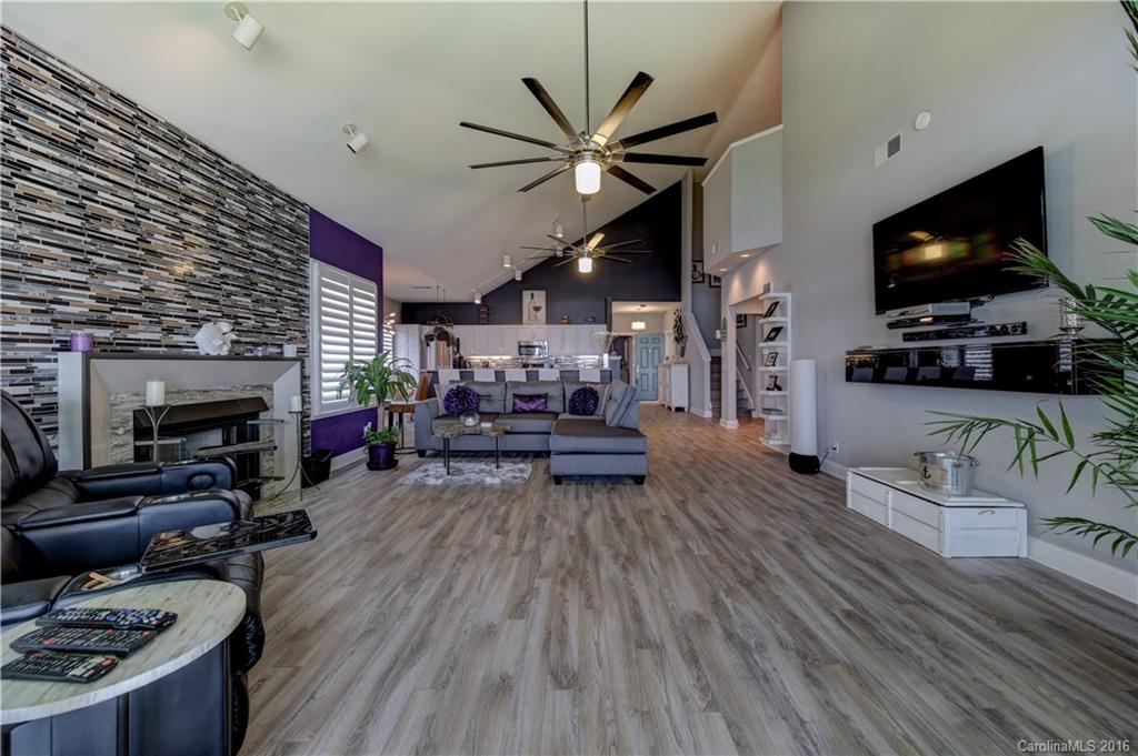 Lake Club - Residential