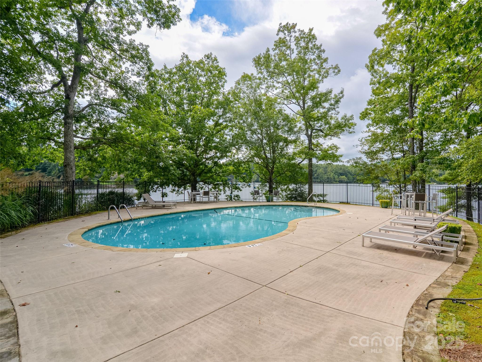 Lake Toxaway Estates - Residential