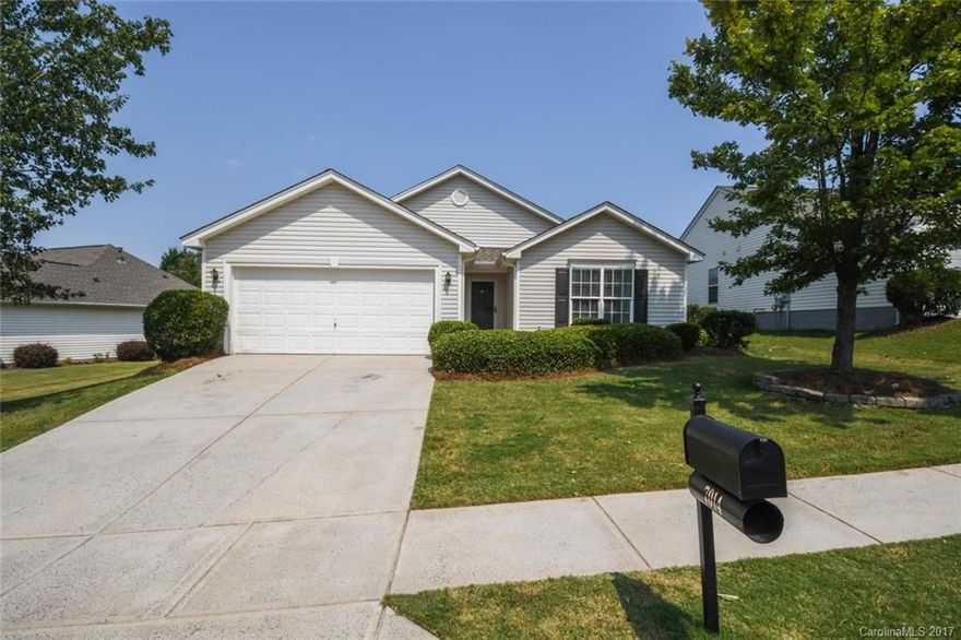 Great opportunity in popular Clairemont neighborhood! Sunny, bright open floor plan with wall to wall new paint and carpet, finished garage and garage floor! Kitchen features, solid counter tops,new ss dishwasher, walk-in pantry and overlooks family room.Large Master bedroom/bath w/ garden tub, walk-in closet.Roof 2014, new hot water heater and wonderful flat backyard with patio.Blinds throughout,secondary bedrooms have walk in closets, lots of storage! Shows like new!