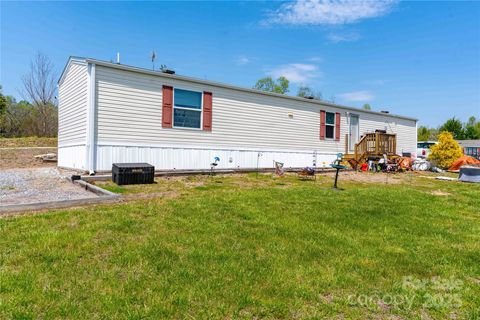 Photo of 164 Baby Jane Lane, Hendersonville, NC 28792 (MLS # 4281361)