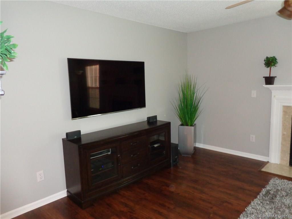 Waterside Landing - Residential