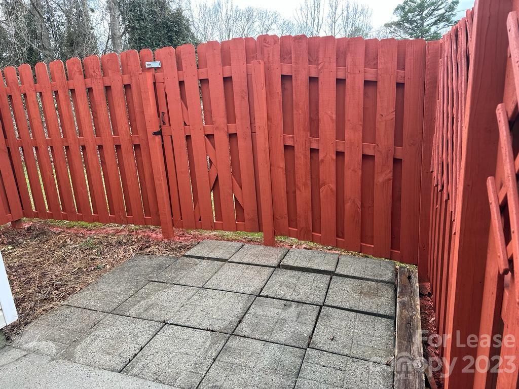 Maplecrest - Residential Lease