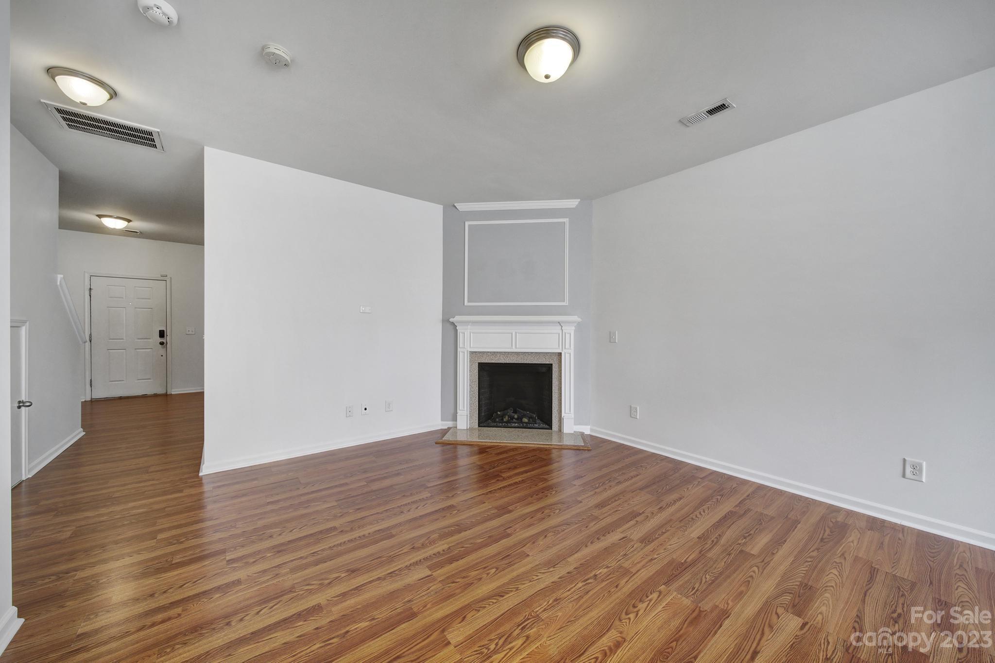 The Village Of Prestwick - Residential