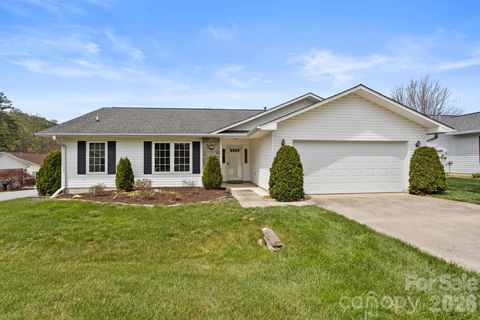 Photo of 551 Woodfield Lane, Hendersonville, NC 28791 (MLS # 4364648)