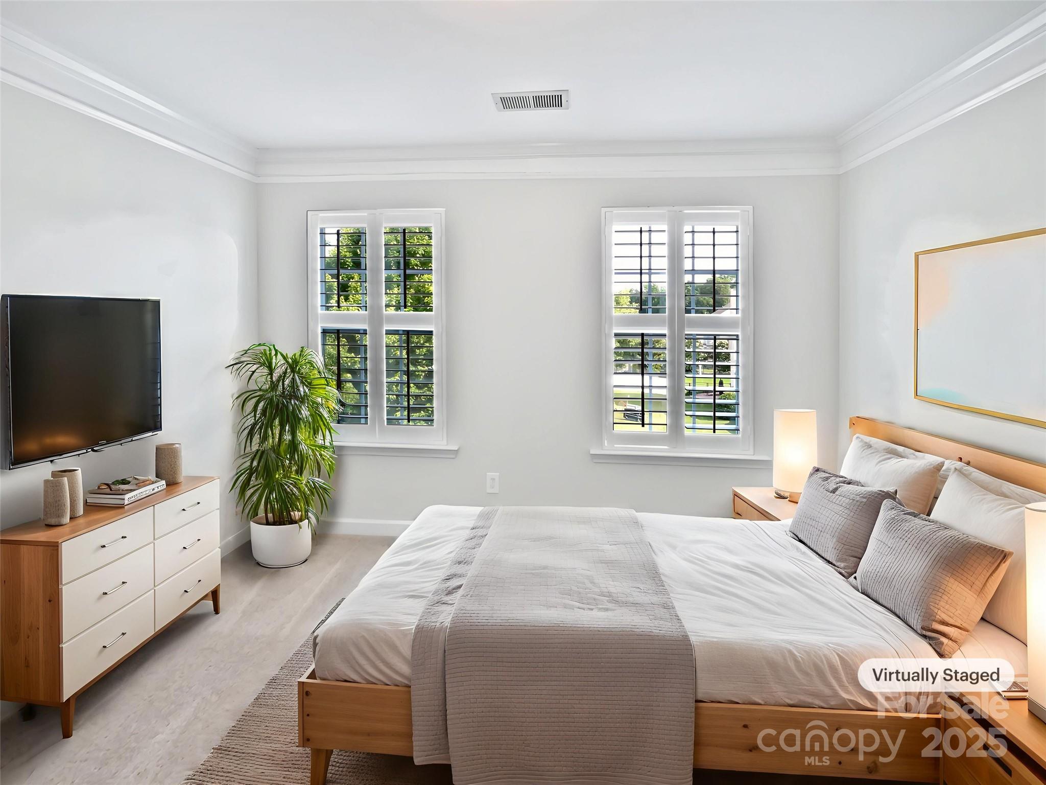 1090 Mclaren Drive