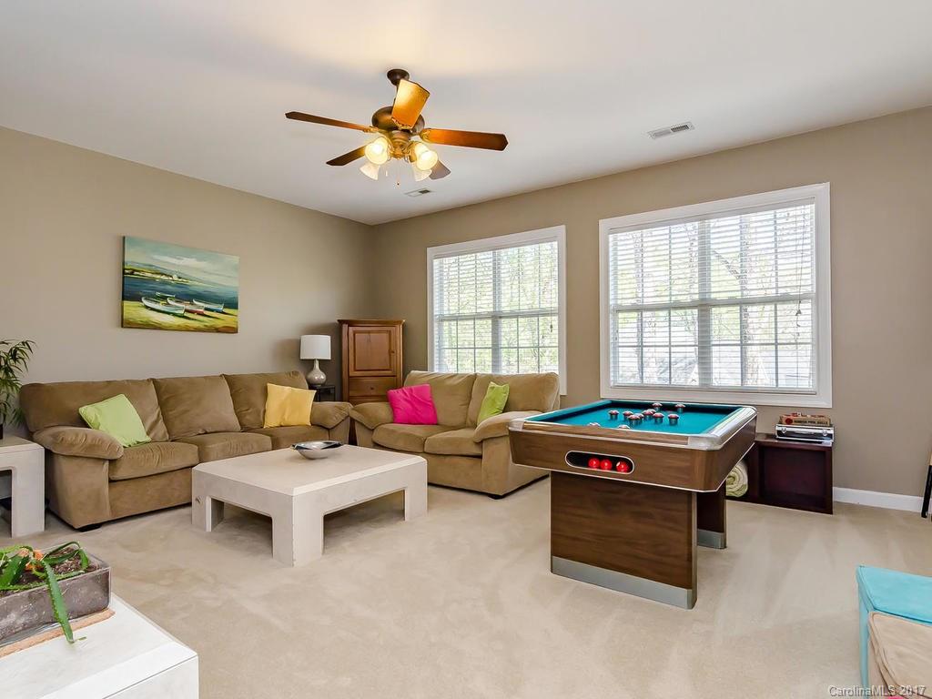 Hunter Oaks - Residential