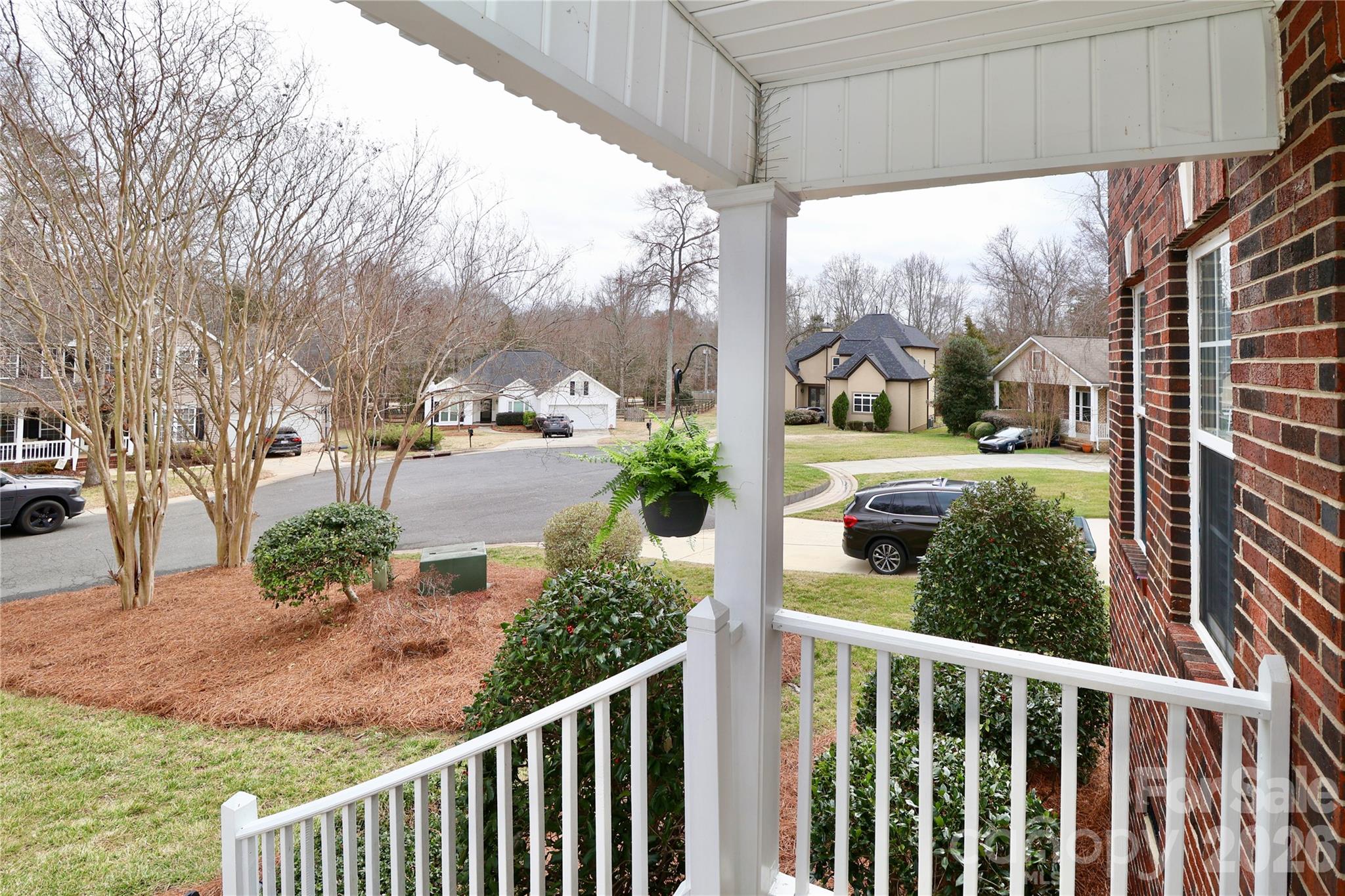 1917 Weighmont Court