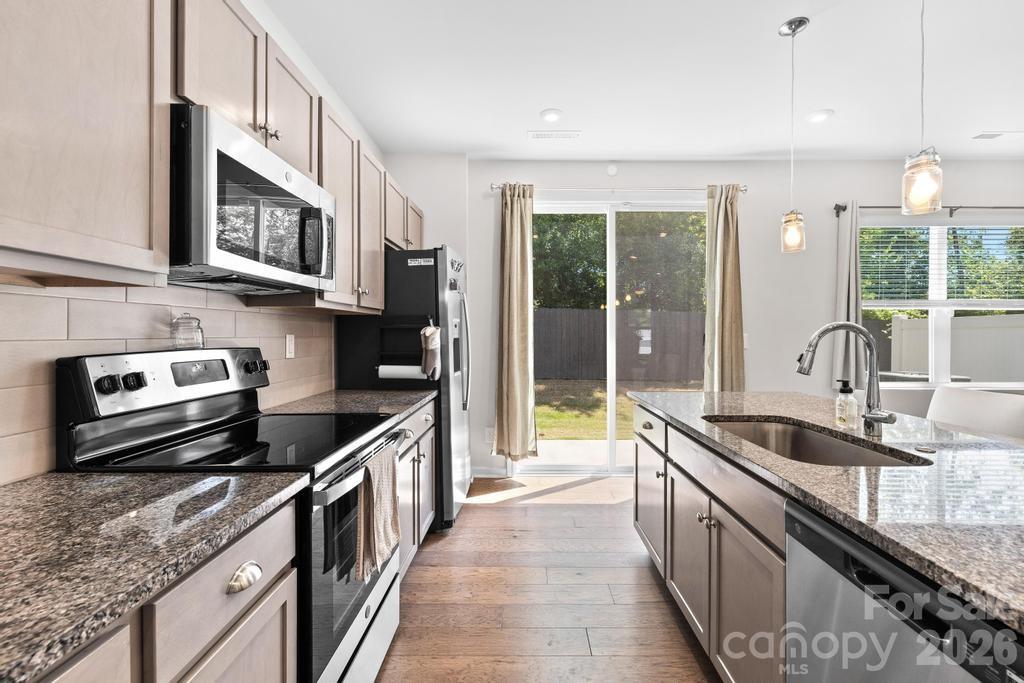 Fifteen 15 Cannon - Residential