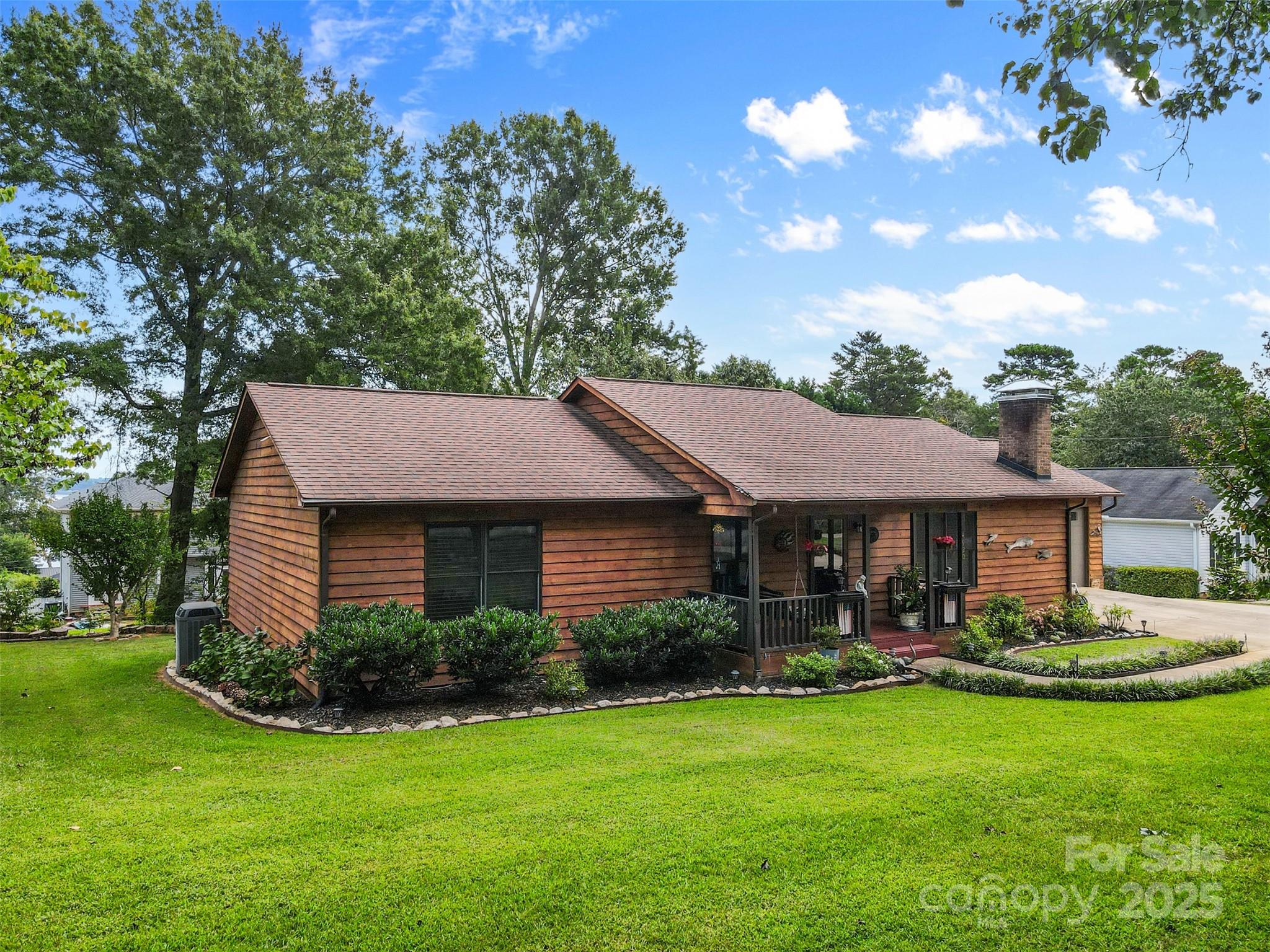 4920 Surfwood Drive