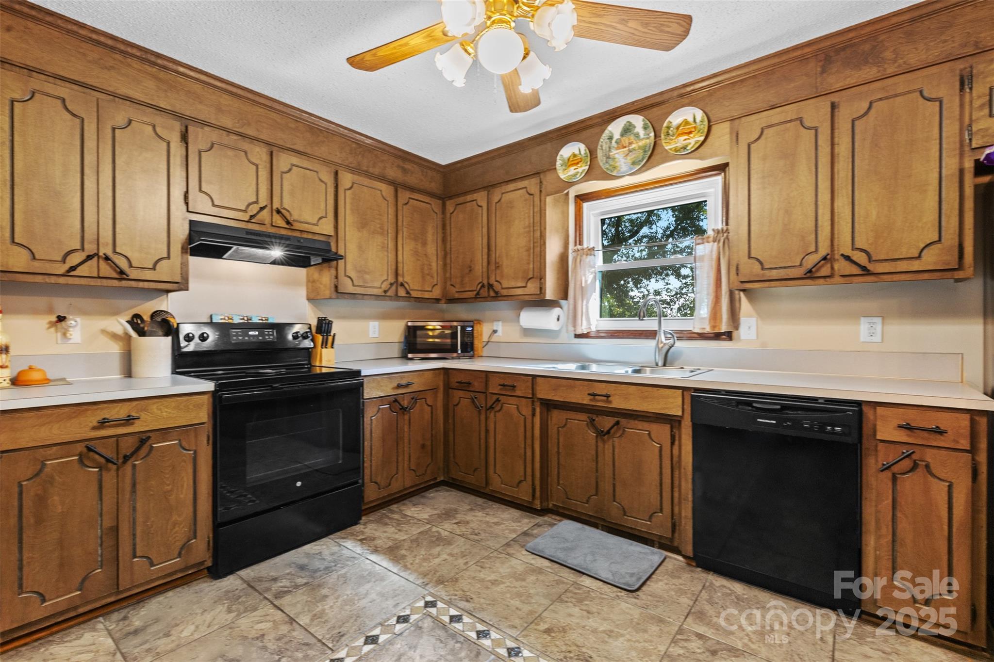 Moonlight Bay - Residential