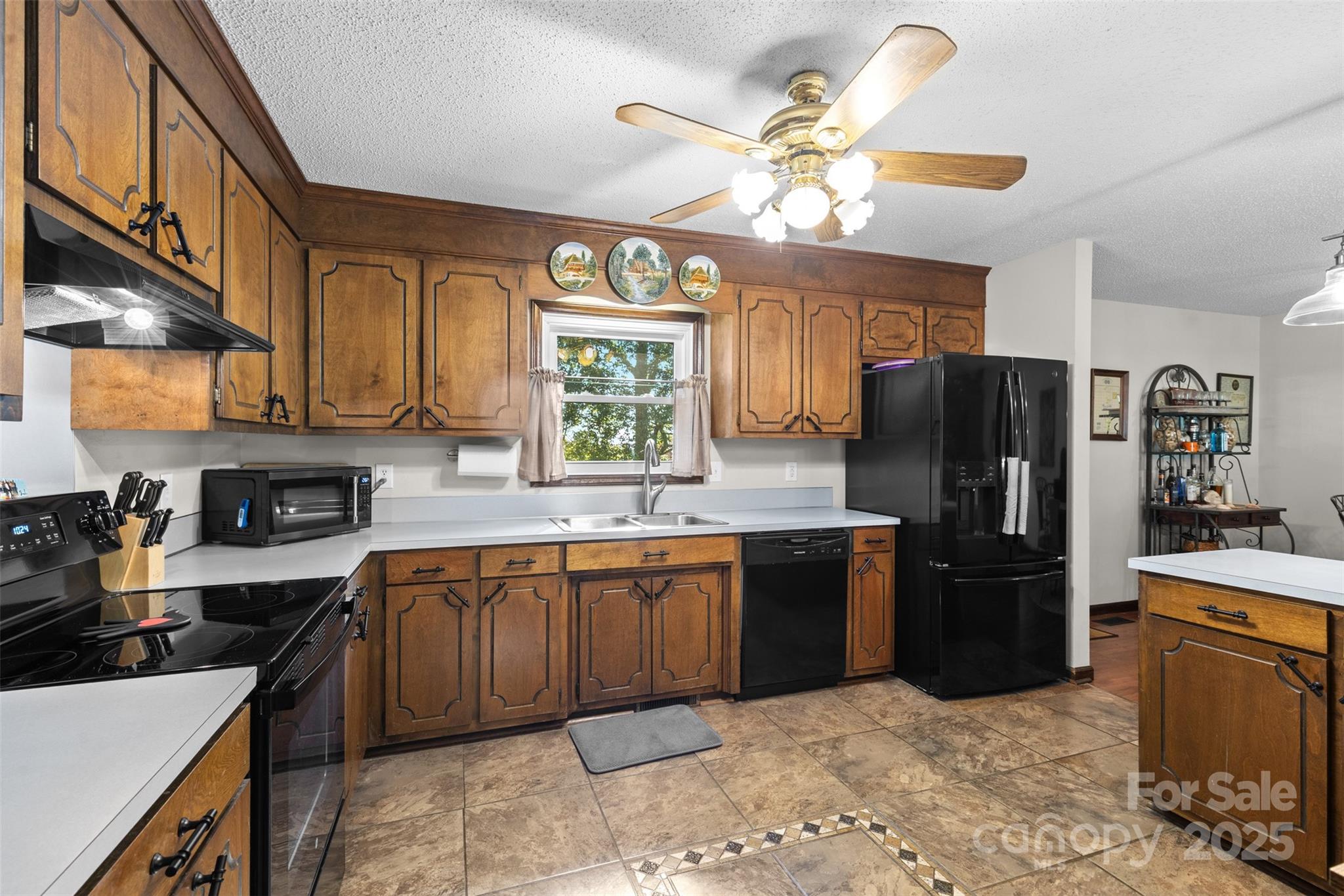 Moonlight Bay - Residential