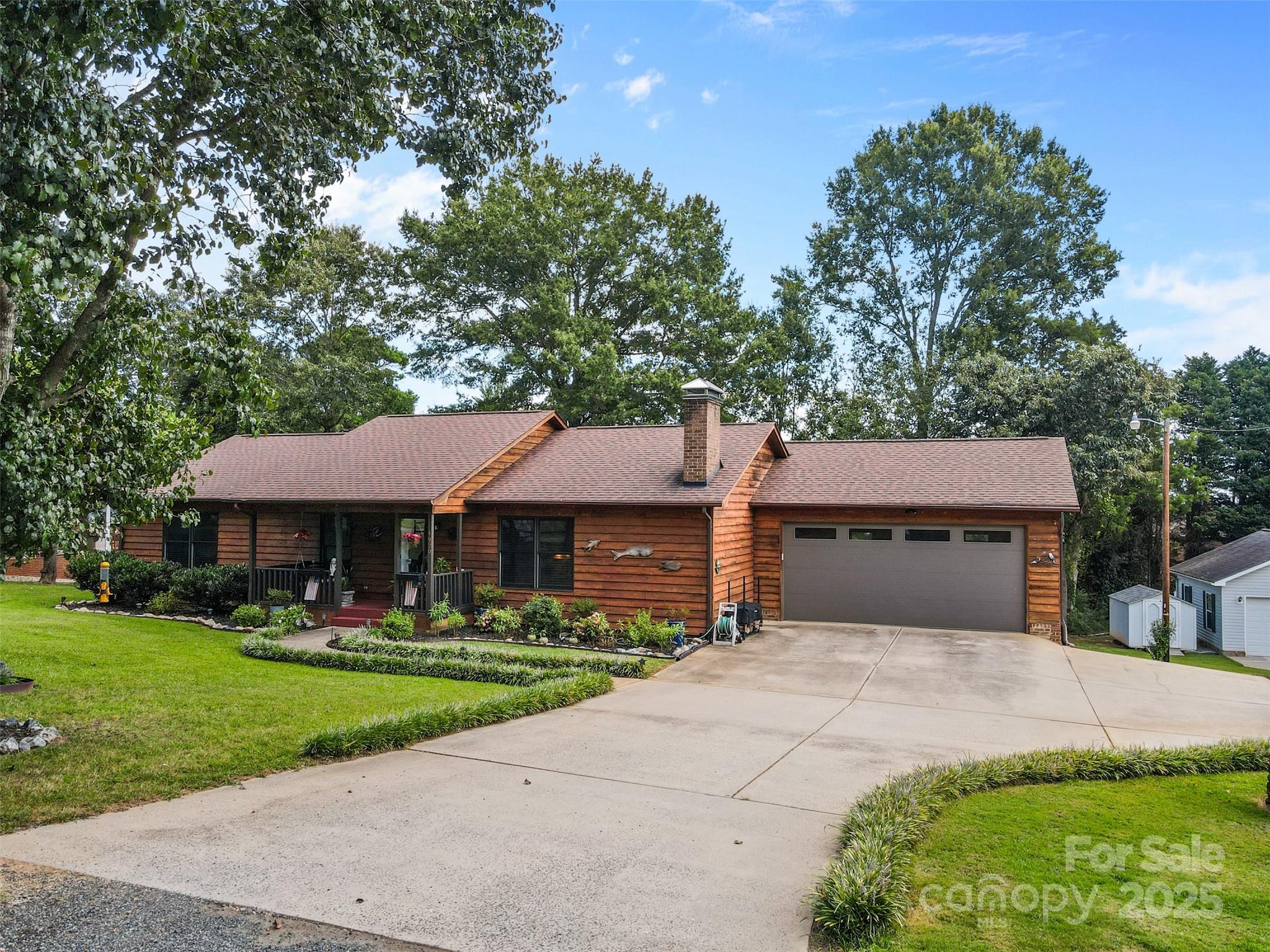 4920 Surfwood Drive