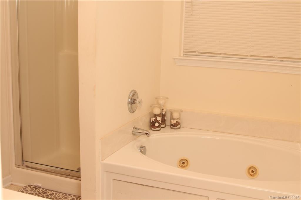 Avery Glen - Residential