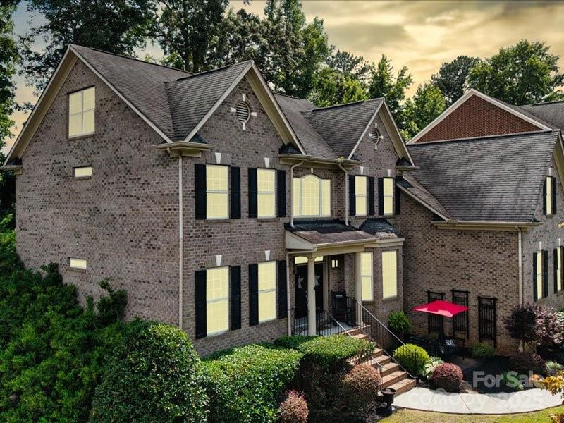 9913 Hazelview Drive