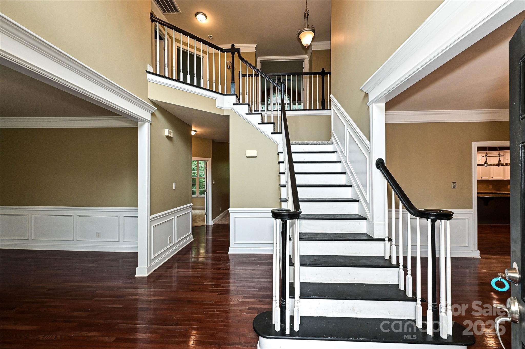 9913 Hazelview Drive