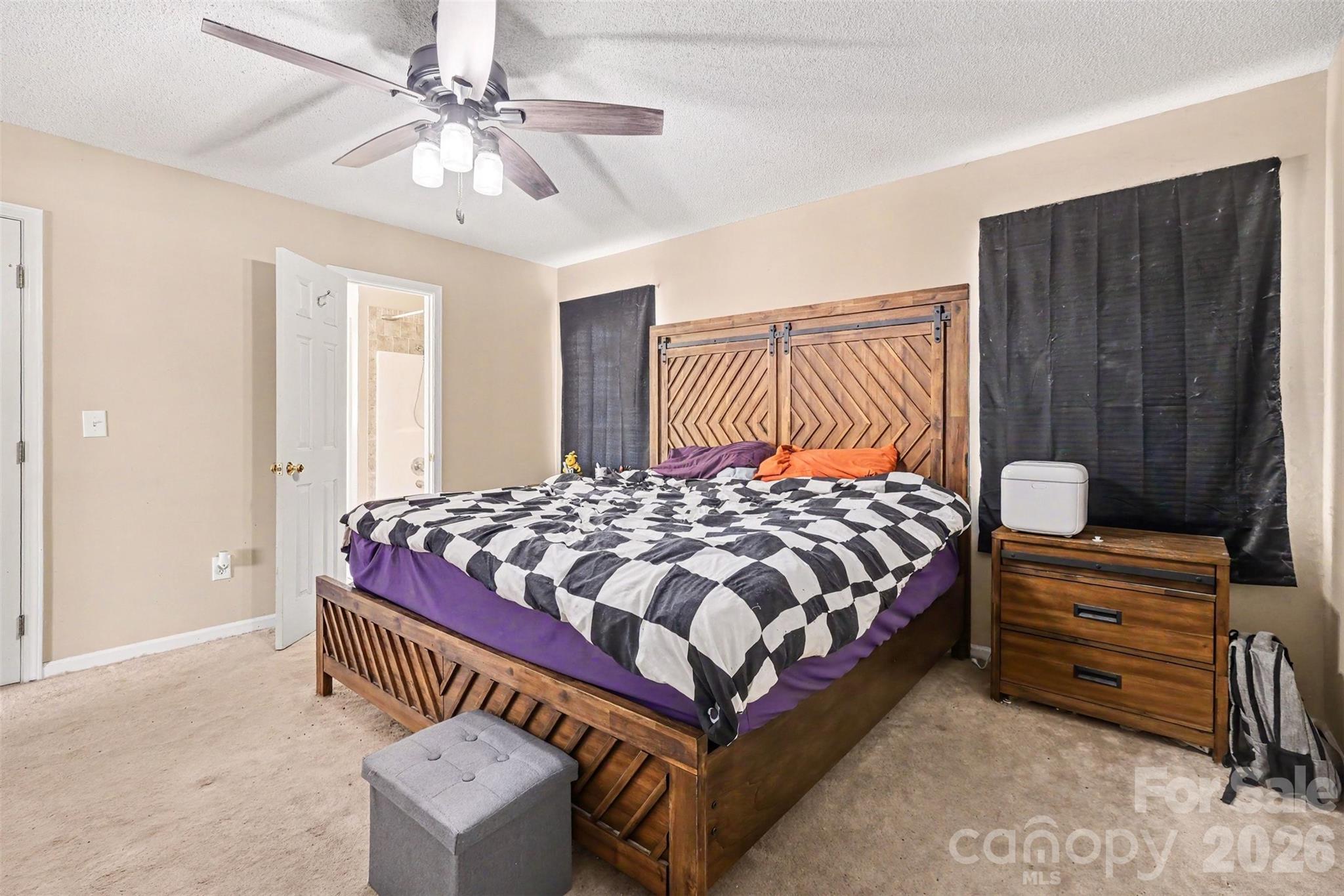 983 Farmington Court