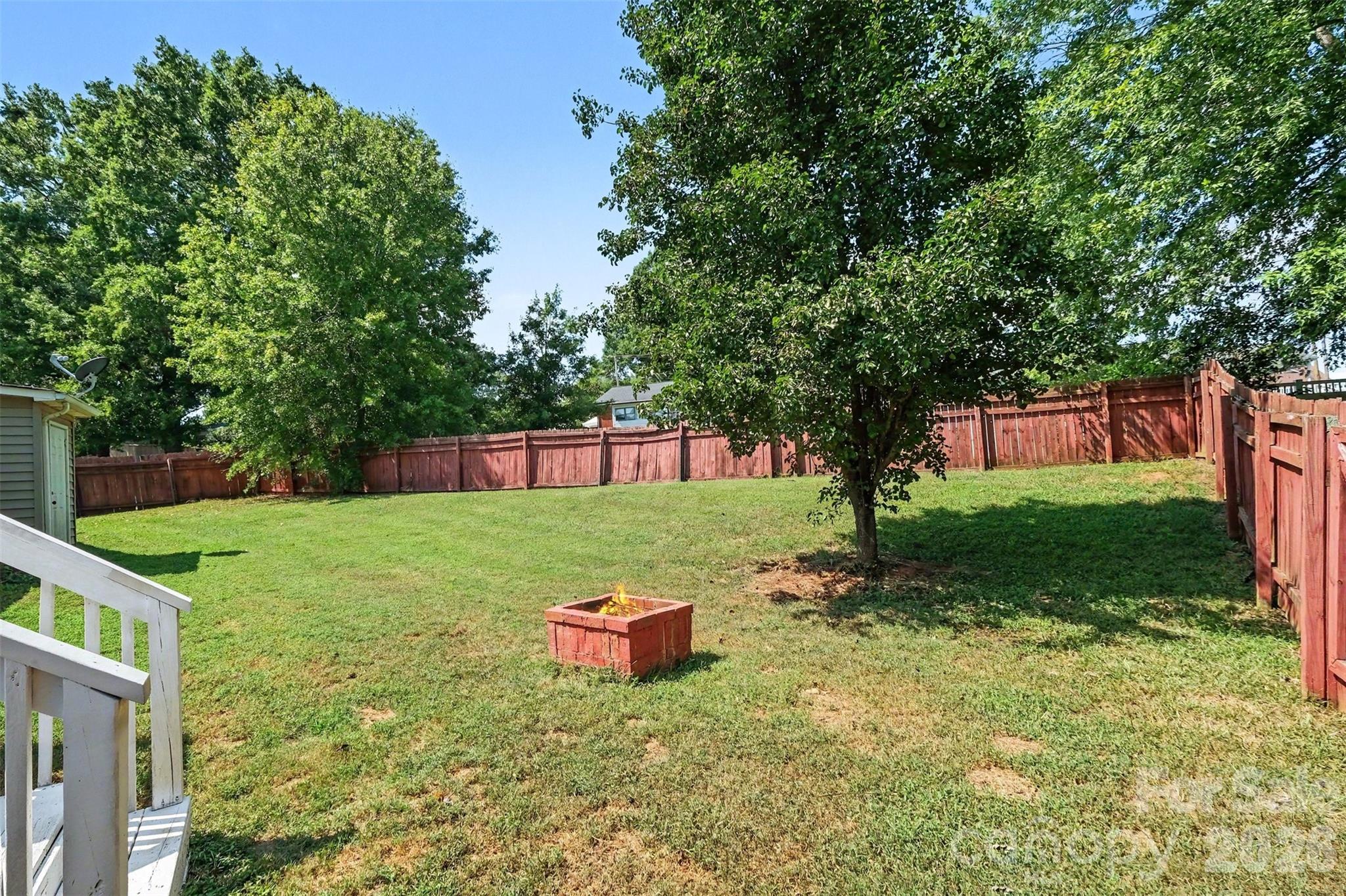 983 Farmington Court