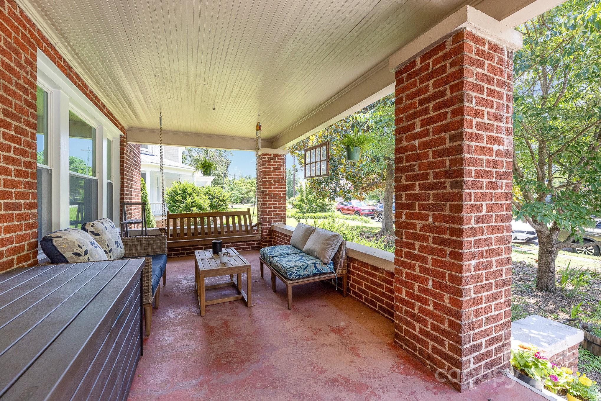 206 Mitchell Avenue
