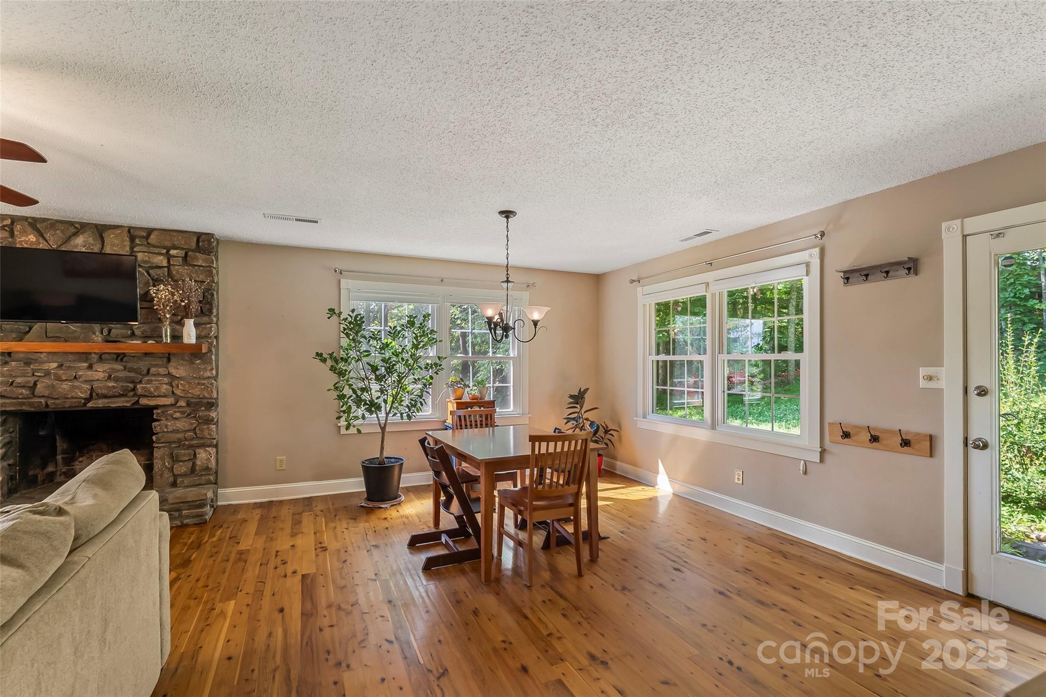 4 Northview Lane