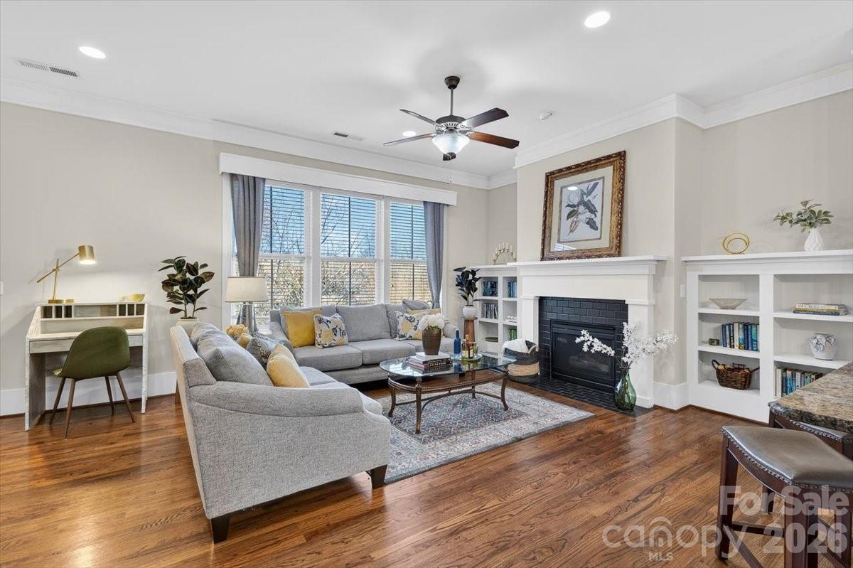 Riverwalk - Residential