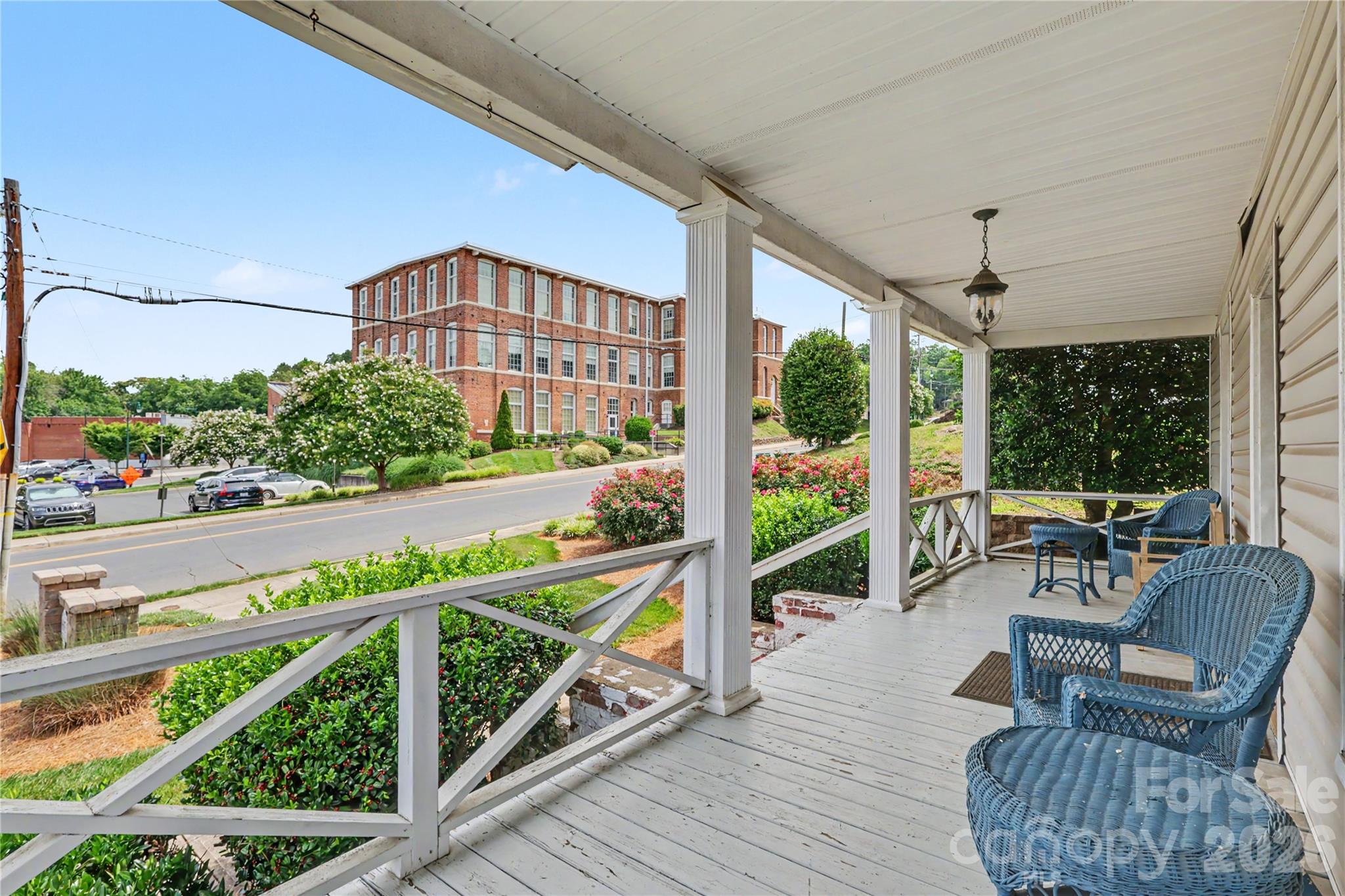 320 E Main Street