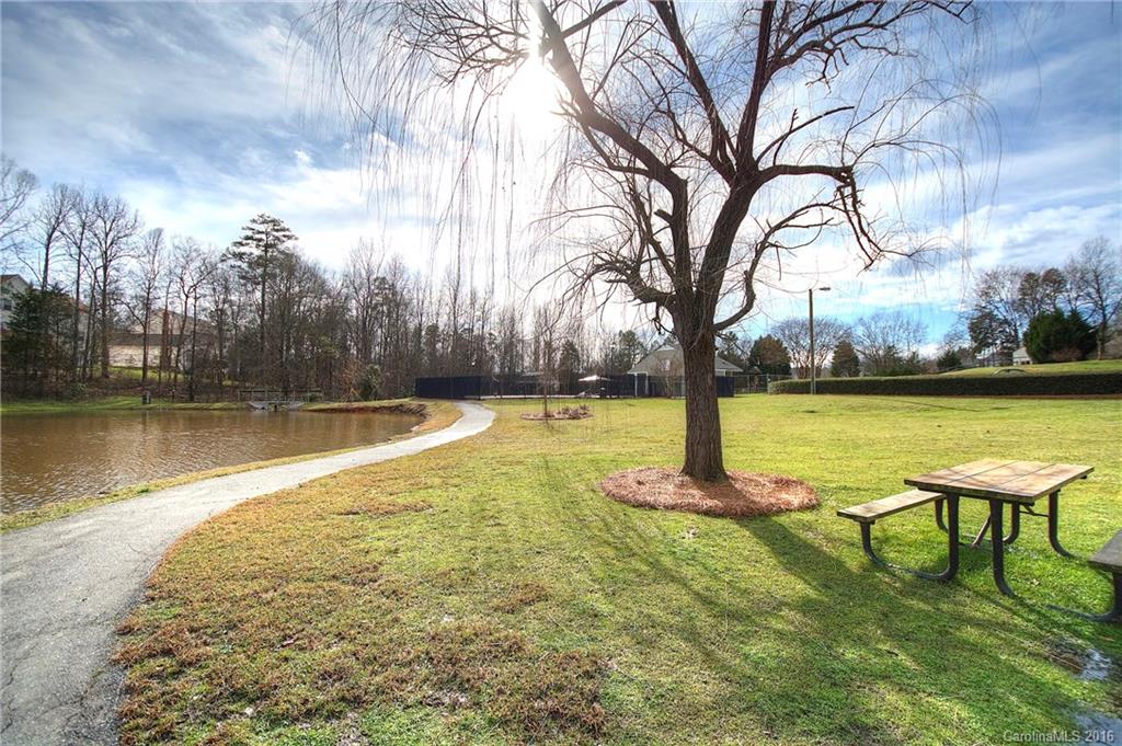 Woodside Falls - Residential