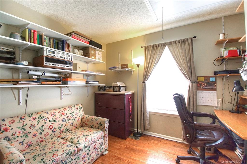 Woodside Falls - Residential