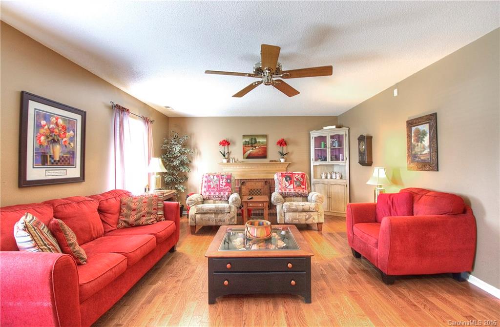 Woodside Falls - Residential