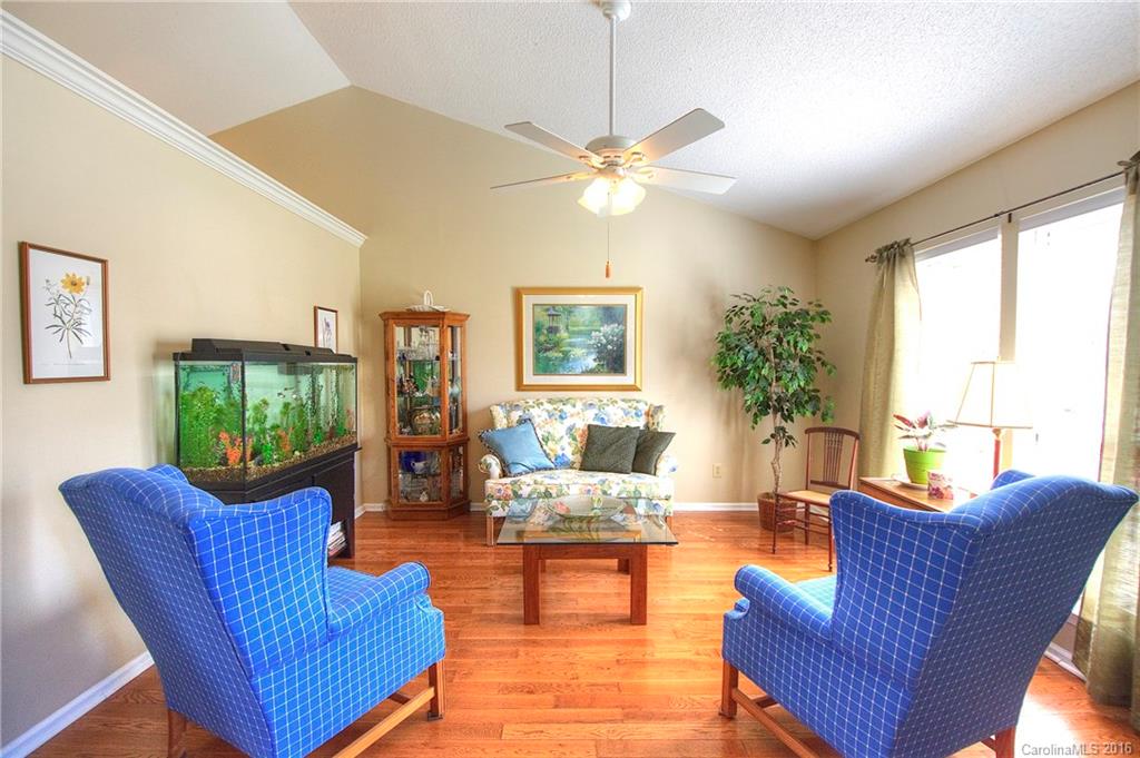 Woodside Falls - Residential