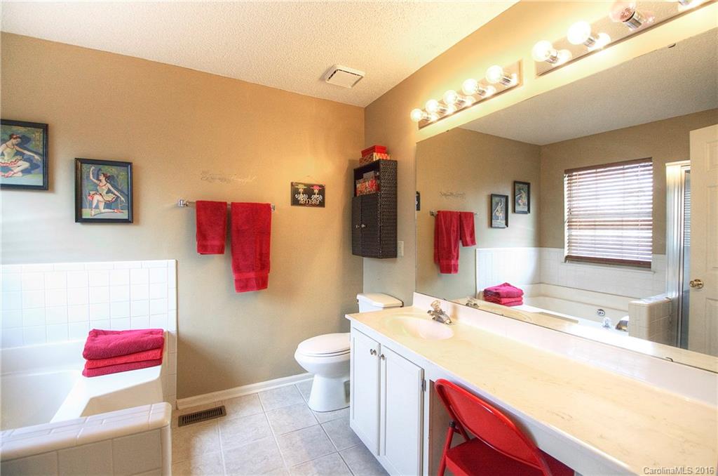 Woodside Falls - Residential