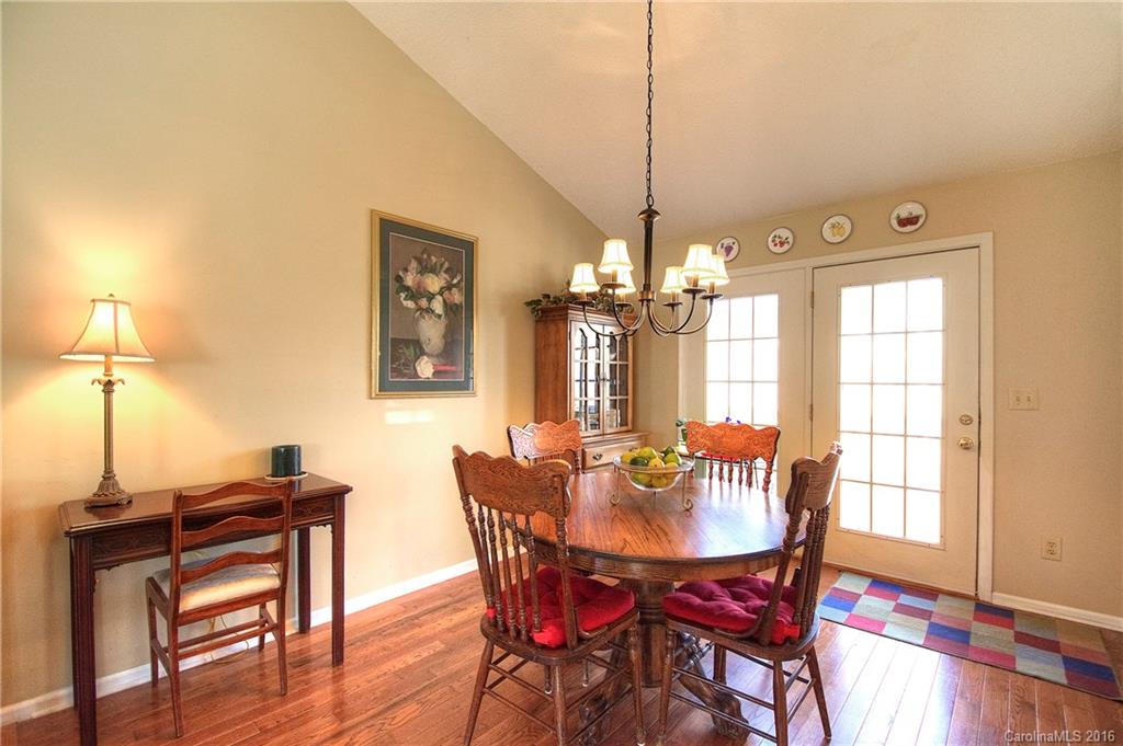 Woodside Falls - Residential