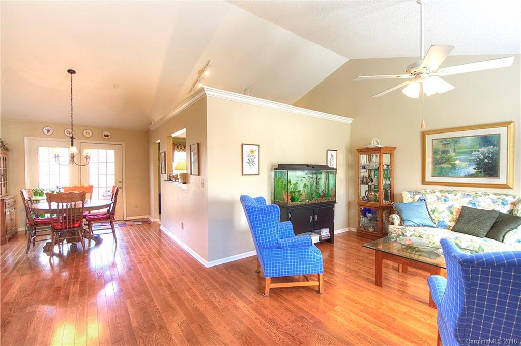 Woodside Falls - Residential