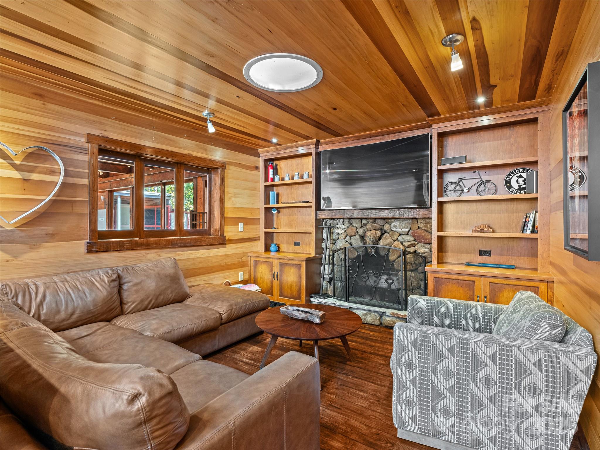 Forest Hills - Residential