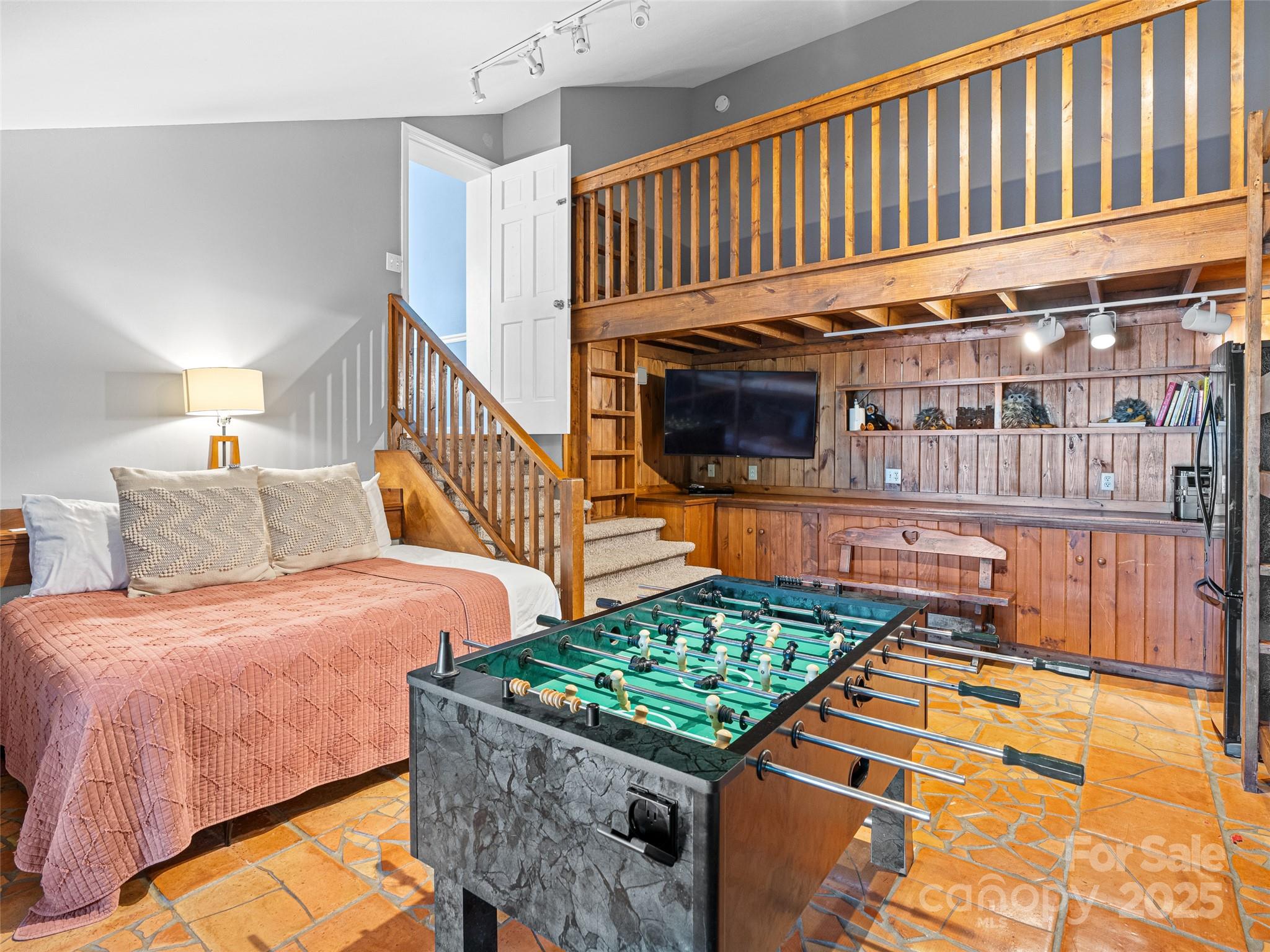 Forest Hills - Residential