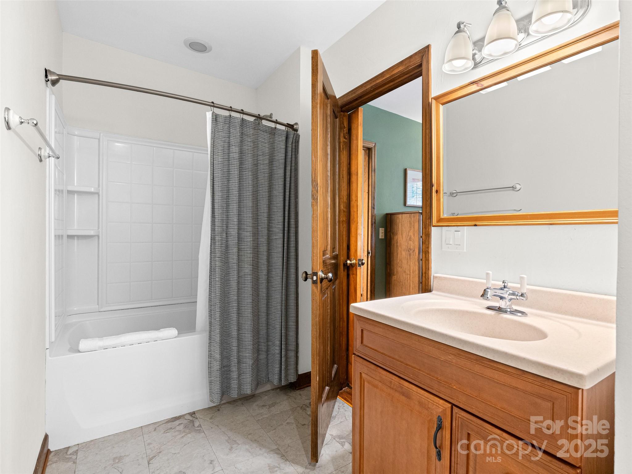 Forest Hills - Residential