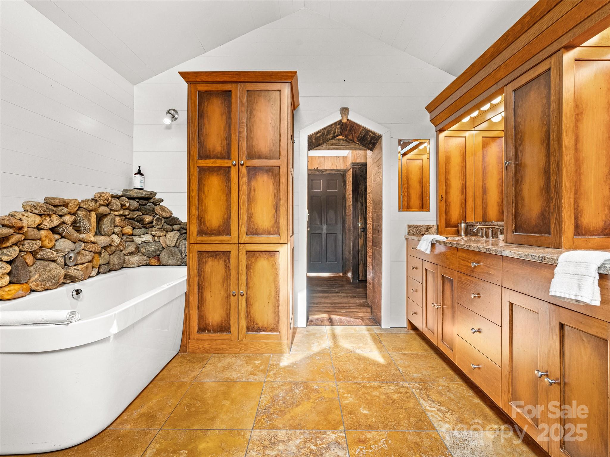 Forest Hills - Residential