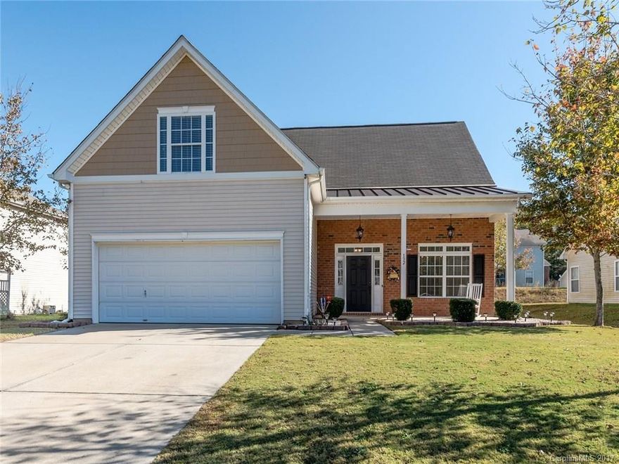 Warm & inviting 4 Bedroom, 2.5 Bath home, located on a cul-de-sac street. Features include formal dining and breakfast area as well as 2-story great room with fireplace. Master suite on main floor with walk-in closet, seperate tub/shower, dual vanities. Oversized Bed/Bonus Room upstairs & open loft area with great built-ins! USDA Eligible/100% financing. Rocking chair covered front porch & patio area out back. Carpet about 1 yr old. Convenient location close to I-77!