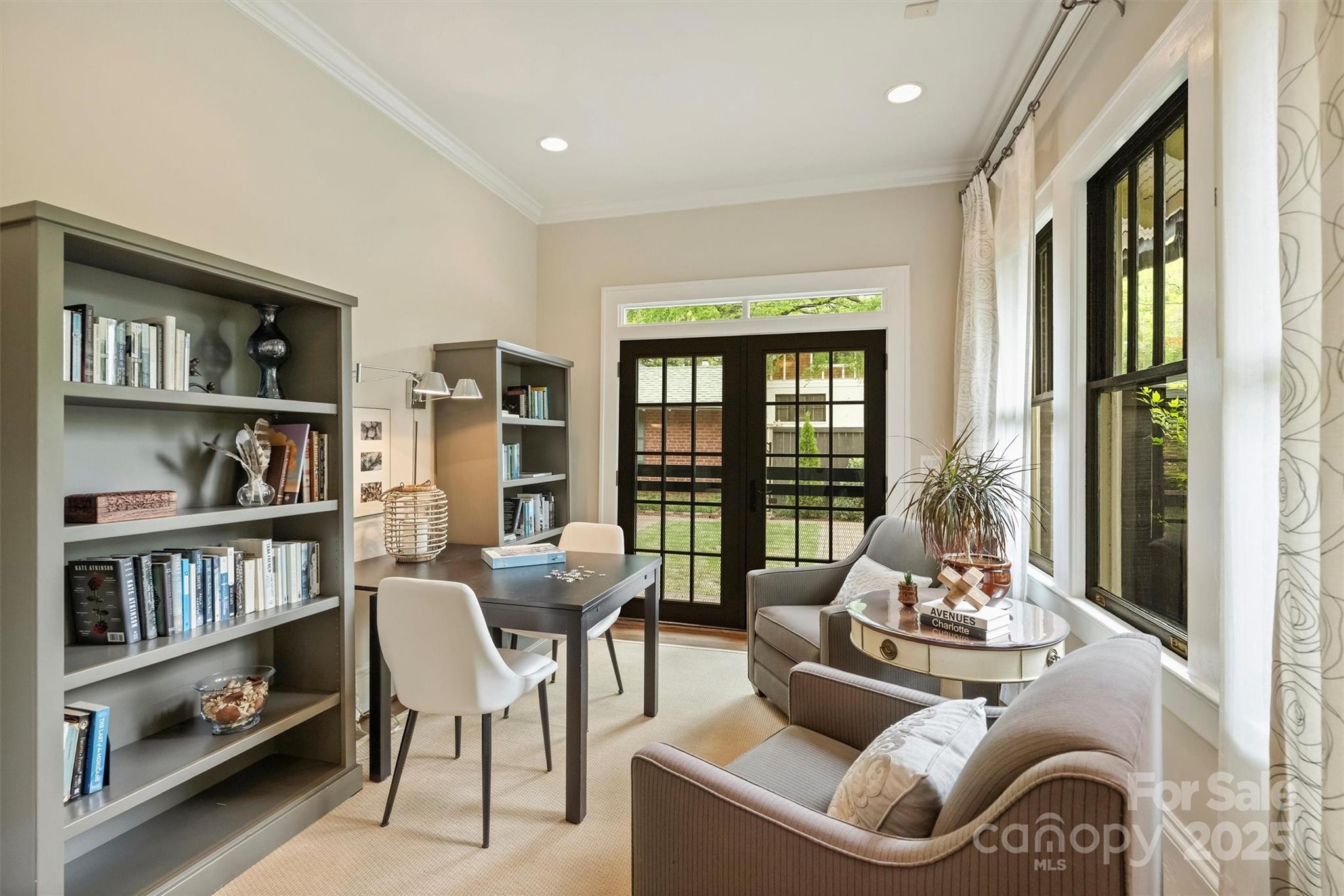 Elizabeth - Residential