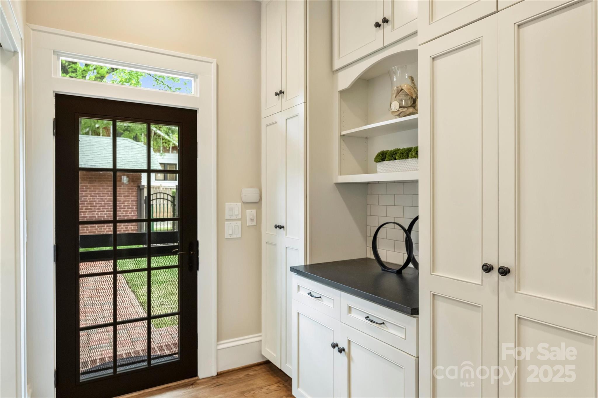 Elizabeth - Residential