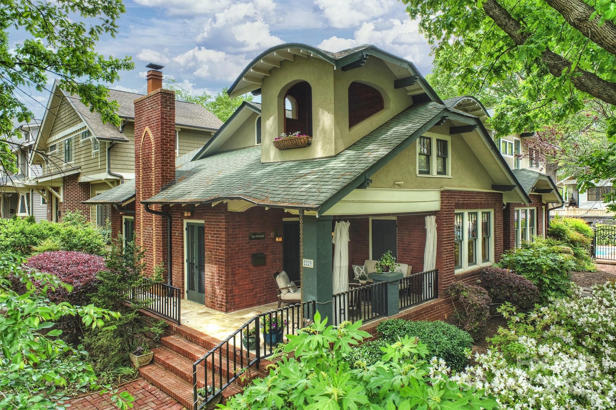 Elizabeth - Residential