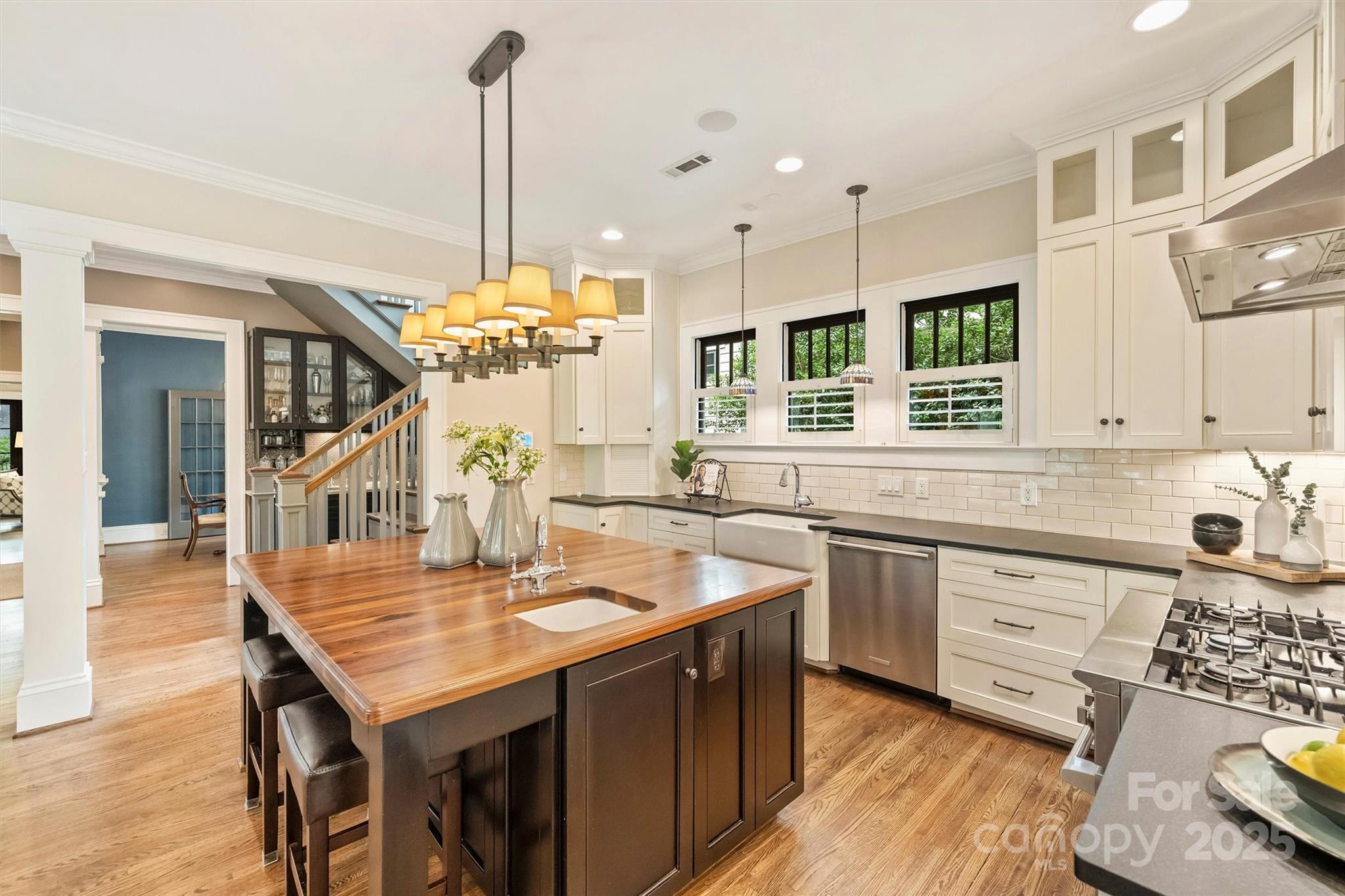 Elizabeth - Residential