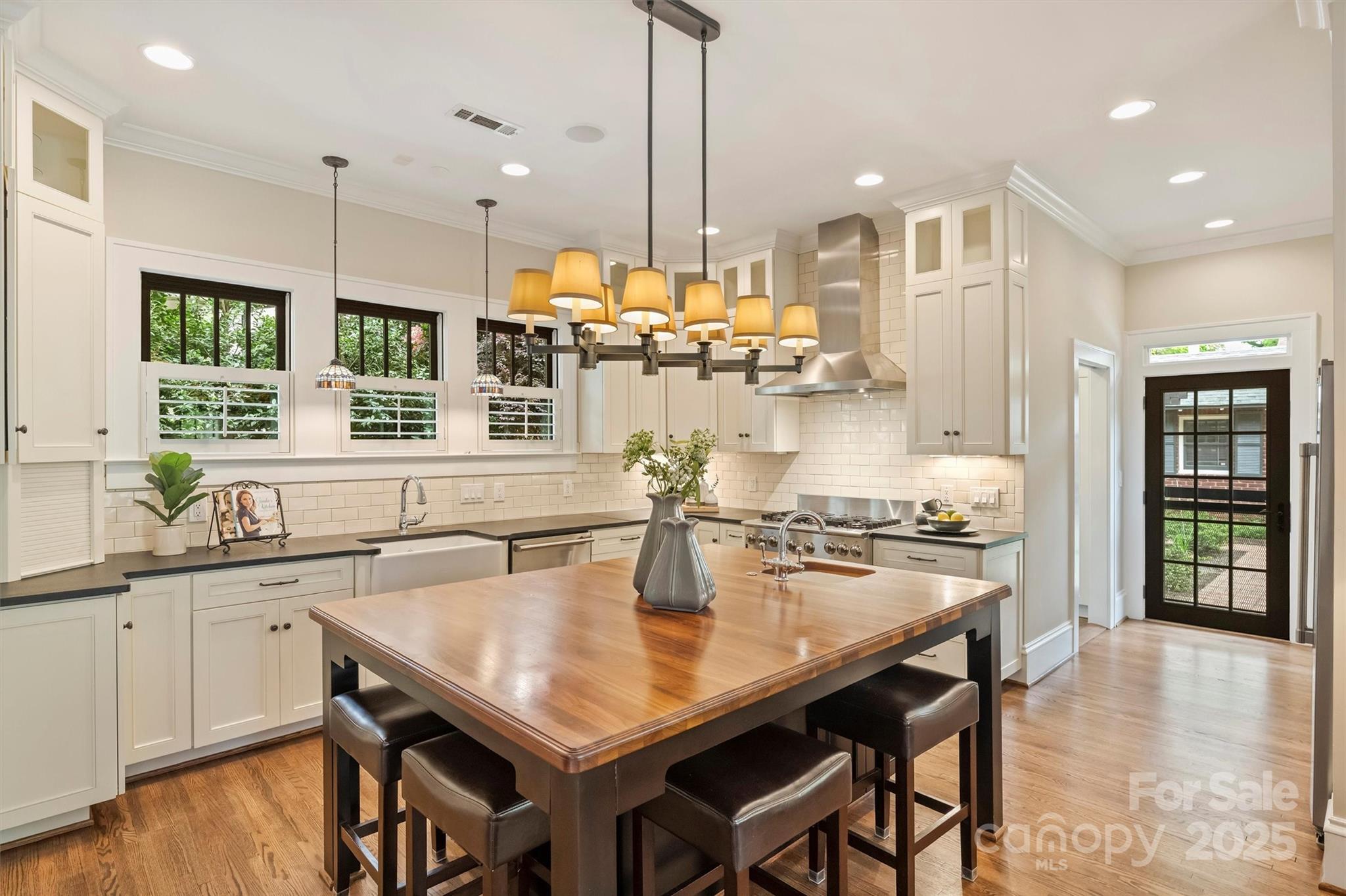 Elizabeth - Residential