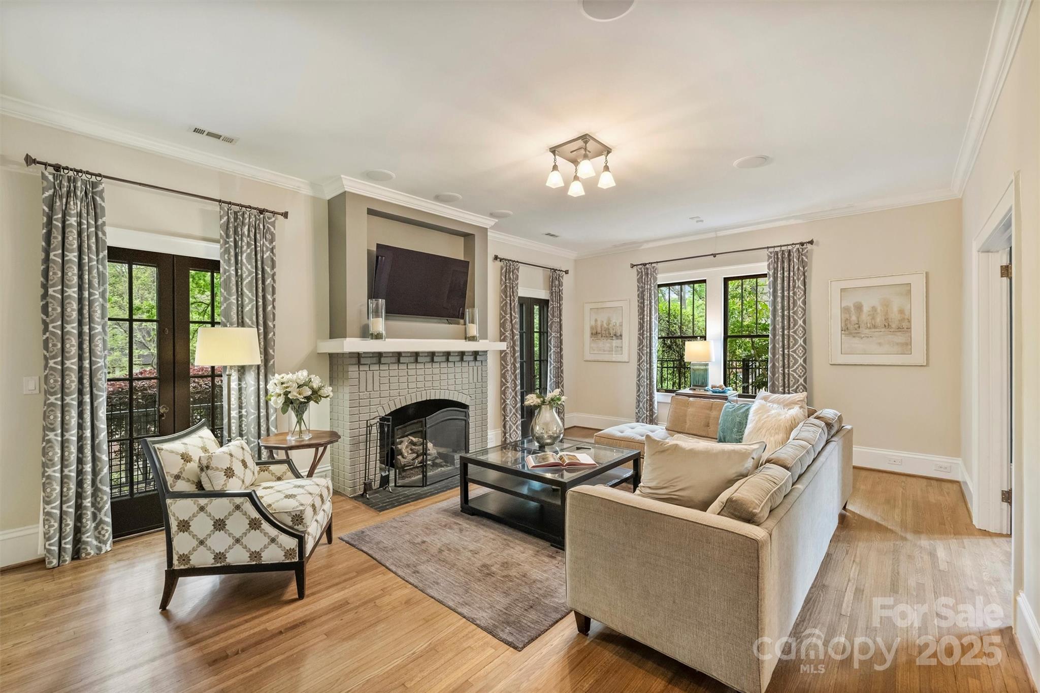 Elizabeth - Residential