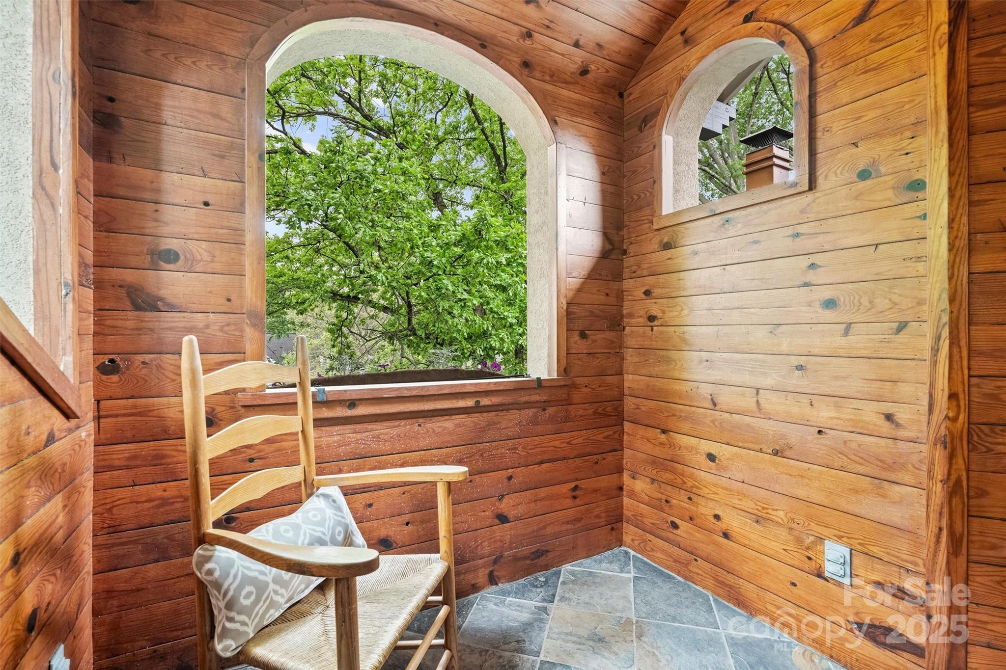 Elizabeth - Residential