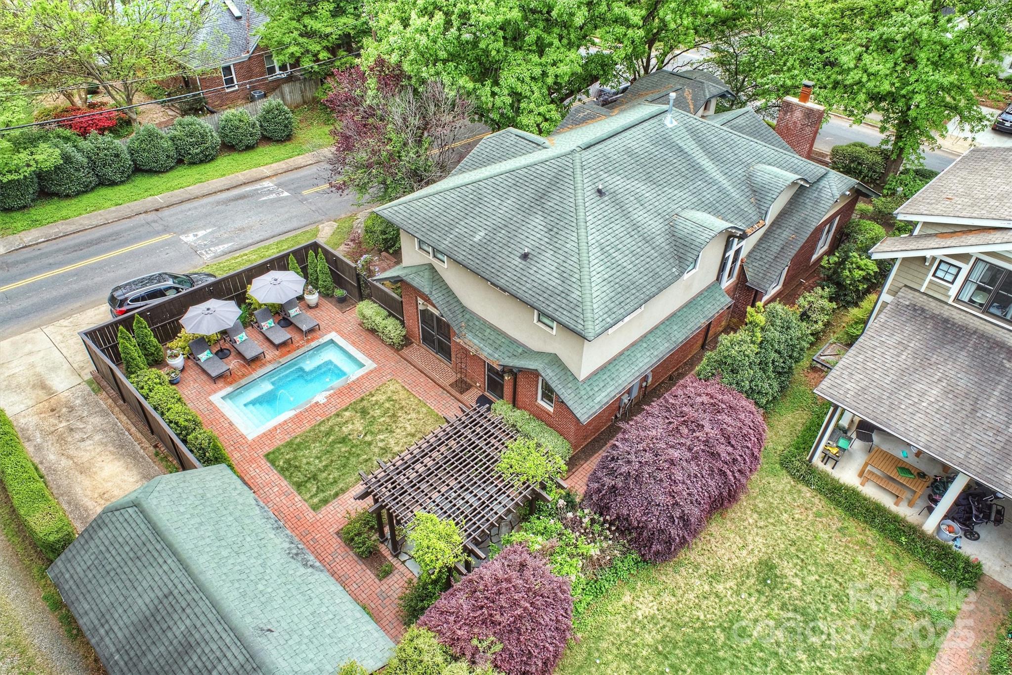 Elizabeth - Residential